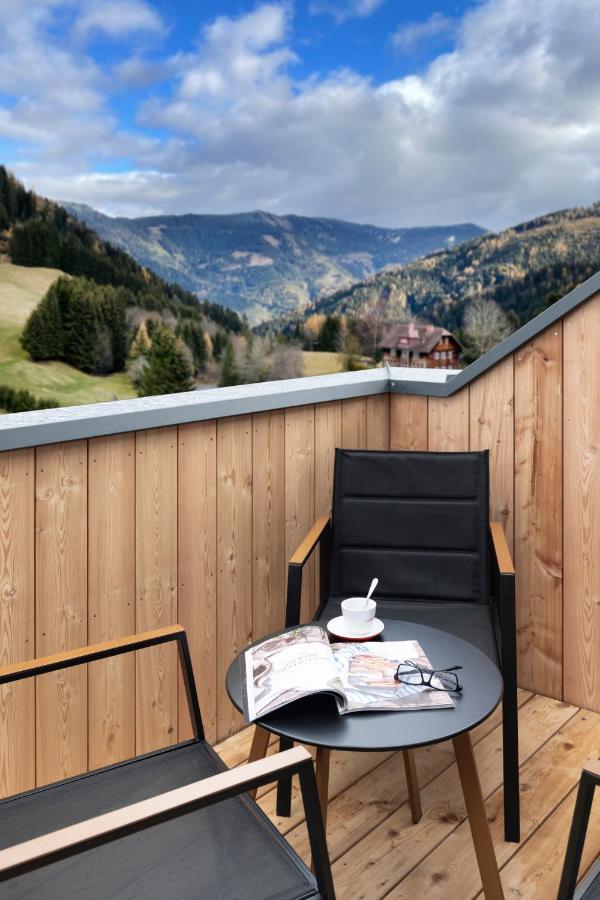 Alpenhotel & Aparthotel Lanz โฮเฮนเทาเอิร์น ภายนอก รูปภาพ