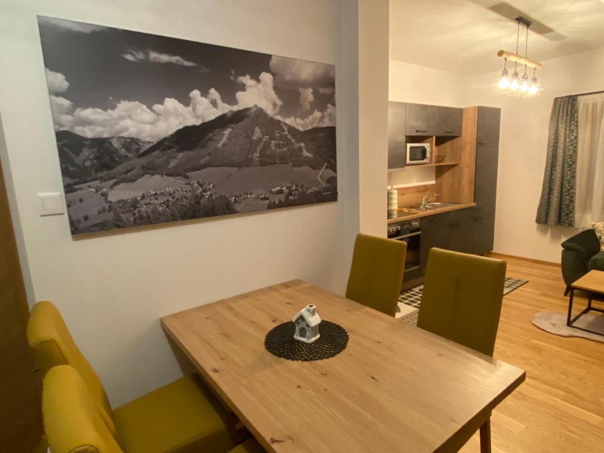 Alpenhotel & Aparthotel Lanz โฮเฮนเทาเอิร์น ภายนอก รูปภาพ