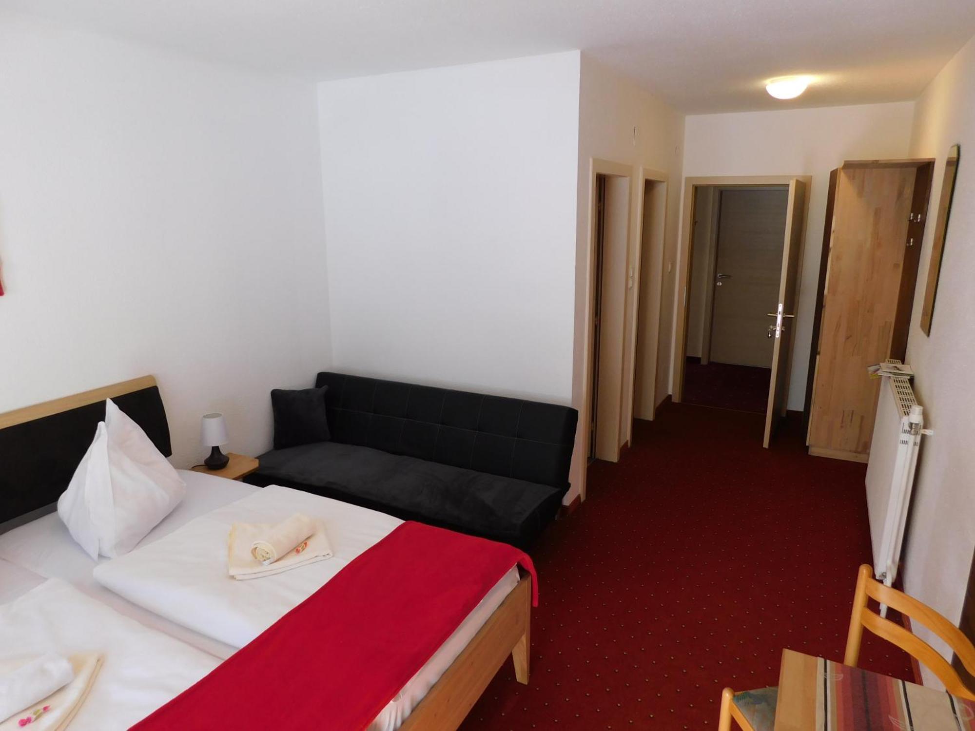 Alpenhotel & Aparthotel Lanz โฮเฮนเทาเอิร์น ห้อง รูปภาพ