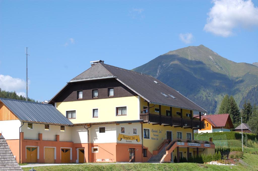 Alpenhotel & Aparthotel Lanz โฮเฮนเทาเอิร์น ภายนอก รูปภาพ
