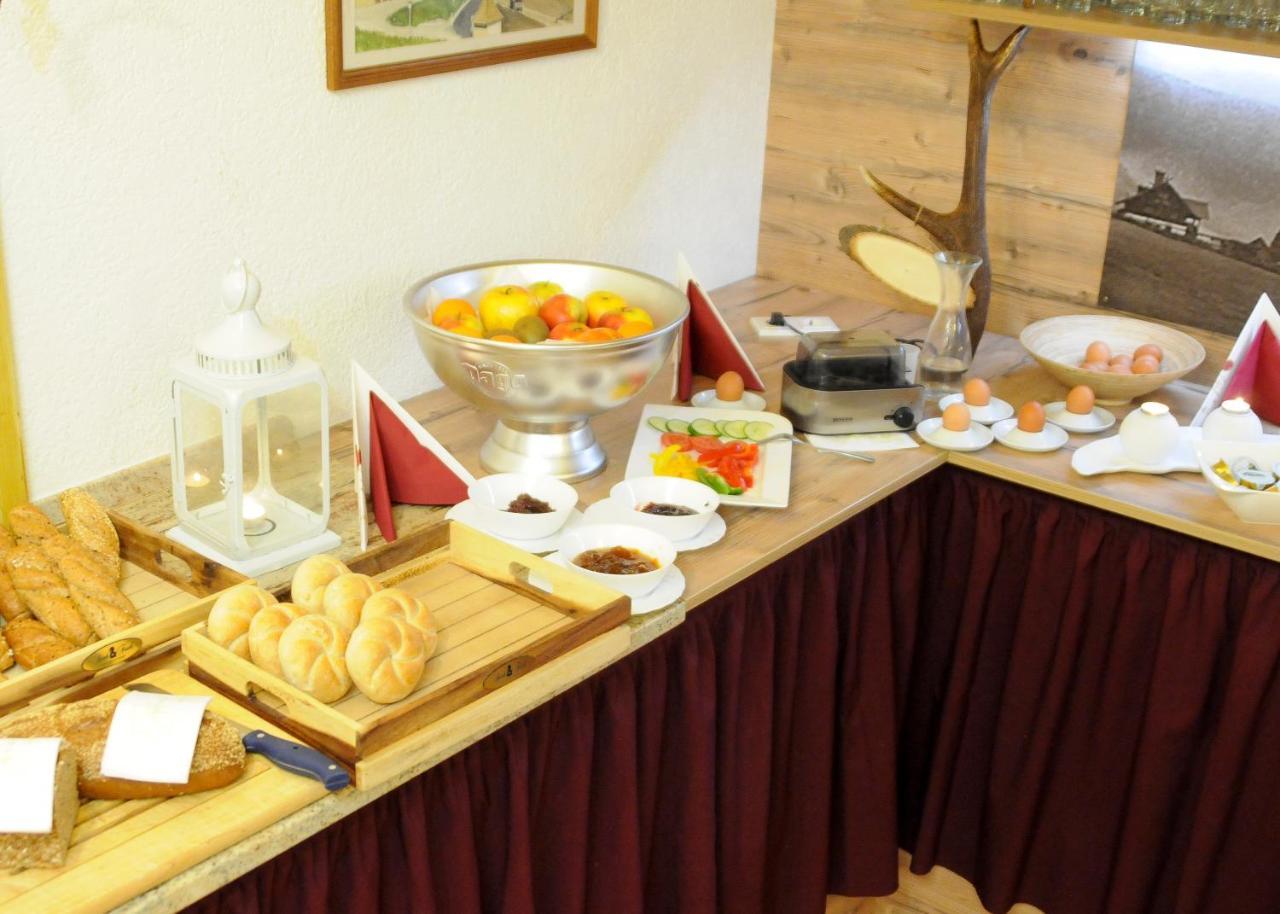 Alpenhotel & Aparthotel Lanz โฮเฮนเทาเอิร์น ภายนอก รูปภาพ